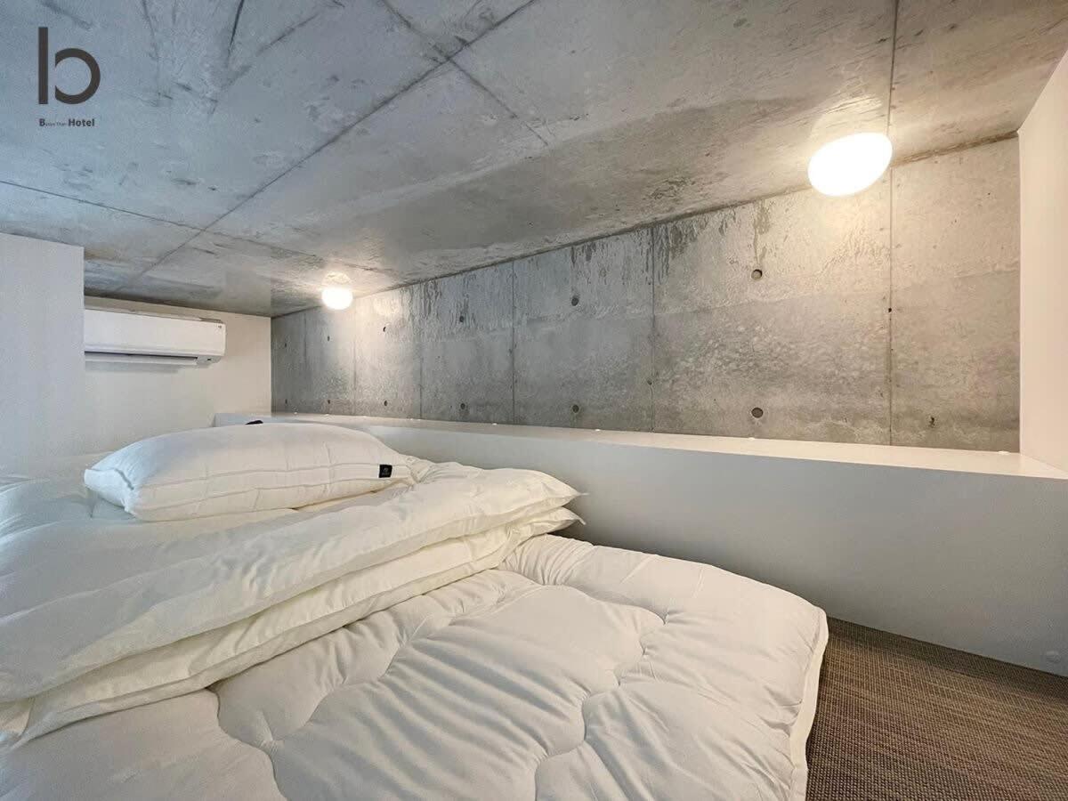 Bhotel Nekoyard - Modern Loft Studio Steps From Peace Park Hiroshima Buitenkant foto